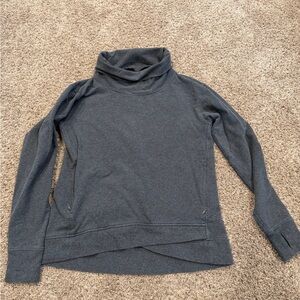 Lululemon Gray Sweatshirt. No size tag med/large